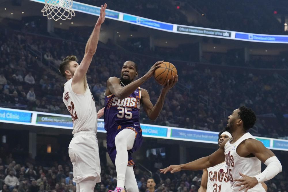 这两名后卫 这两名后卫