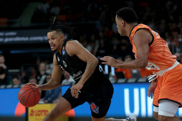 将为观众提 将为观众提